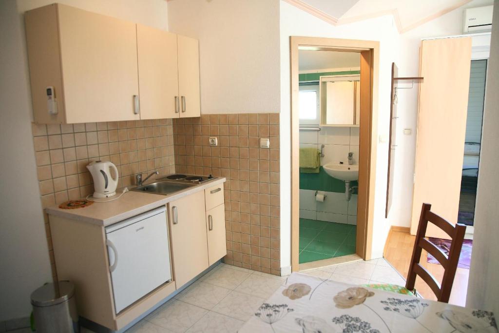 Apartments Dragun Подстрана Номер фото